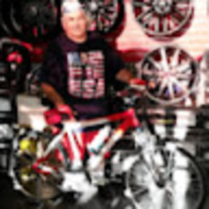 Meet your Posher, Carlos